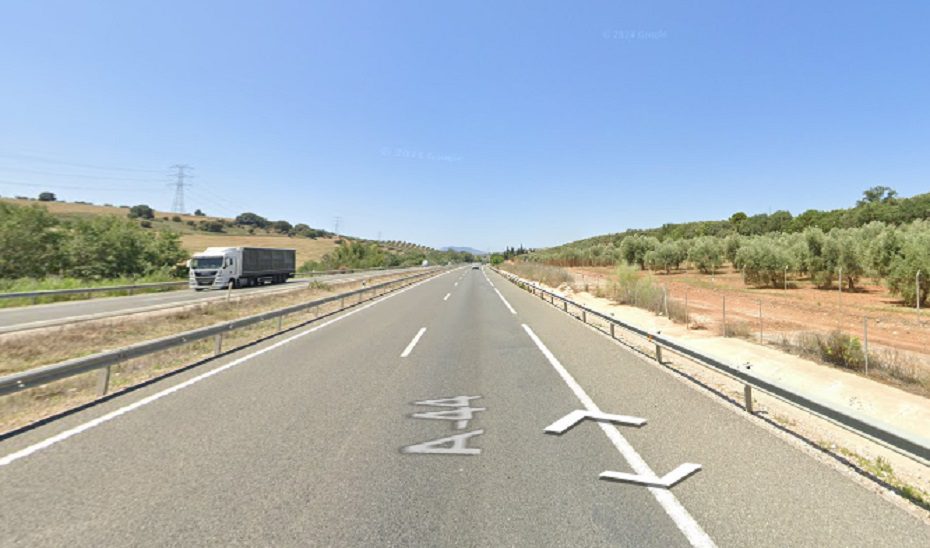 Cinco personas resultan heridas en un accidente de tráfico en Iznalloz