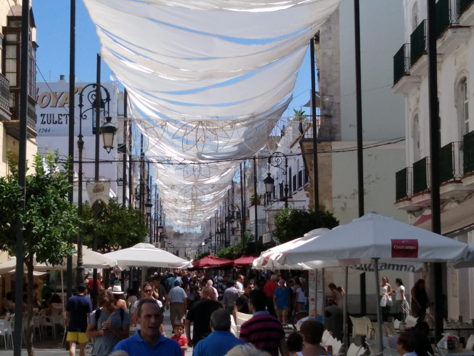 AMPLIACIÓN DE HORARIOS DE LA HOSTELERÍA DURANTE LAS CARRERAS DE CABALLOS Y LAS FIESTAS PATRONALES