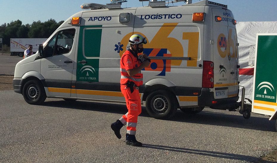 Siete personas hospitalizadas al chocar un coche y una furgoneta en Alhama de Granada