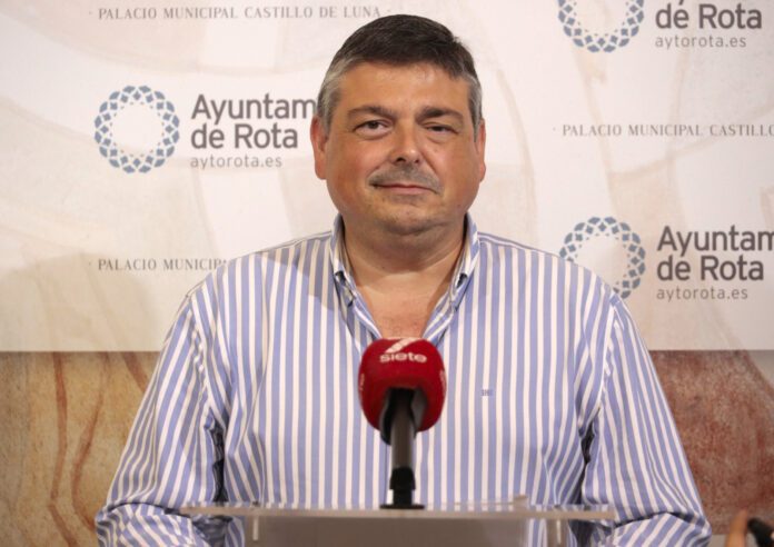 El Ayuntamiento está mediando entre trabajadores y empresa adjudicataria de la recogida de basuras para que se solvente el conflicto y se desconvoque la huelga prevista