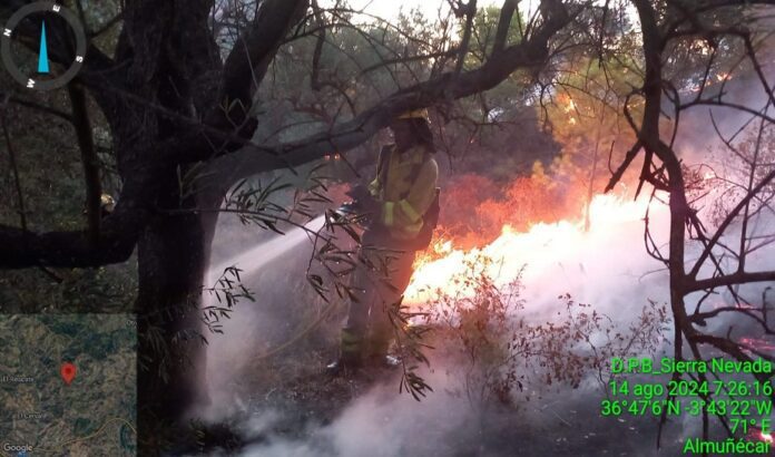 Activada la fase de preemergencia del Plan Infoca por un incendio forestal en Almuñécar