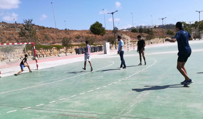 Andalucía lleva a la UE un proyecto para favorecer la inclusión de jóvenes mediante deportes al aire libre