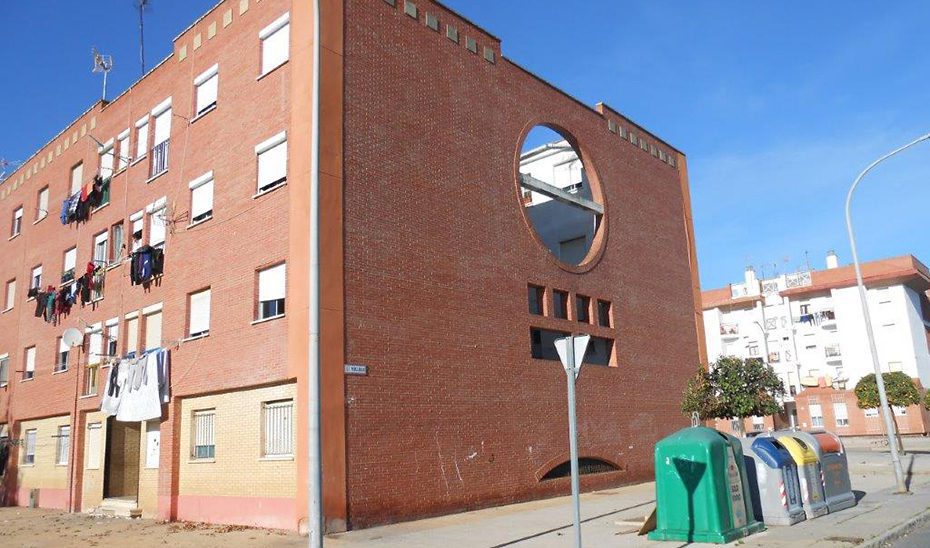 La Junta acomete la transición energética de otras 656 viviendas públicas por más de 13,2 millones