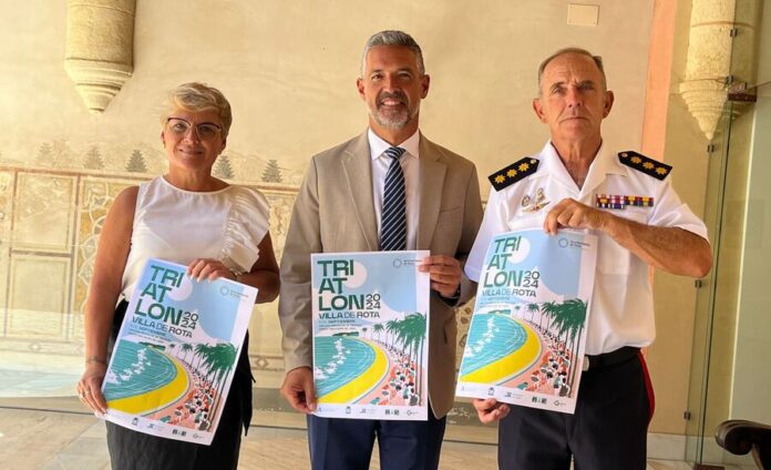 La localidad celebrará este domingo la XXVII Triatlón ‘Villa de Rota’