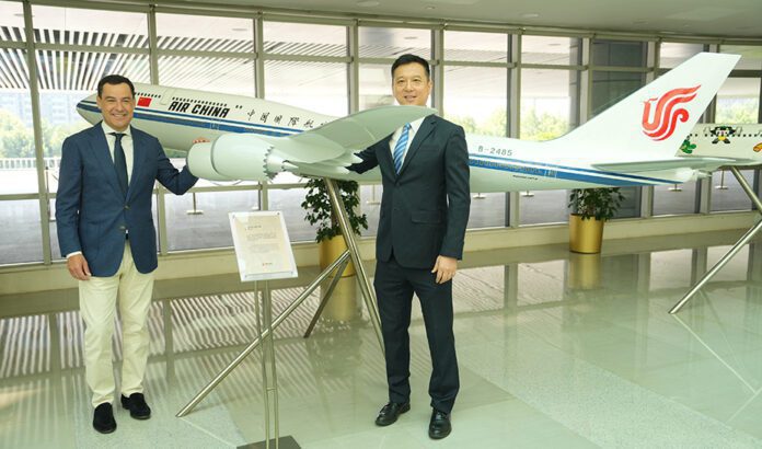 La Junta valora de “forma positiva” la reunión con Air China para contar con un vuelo directo a Andalucía en 2025