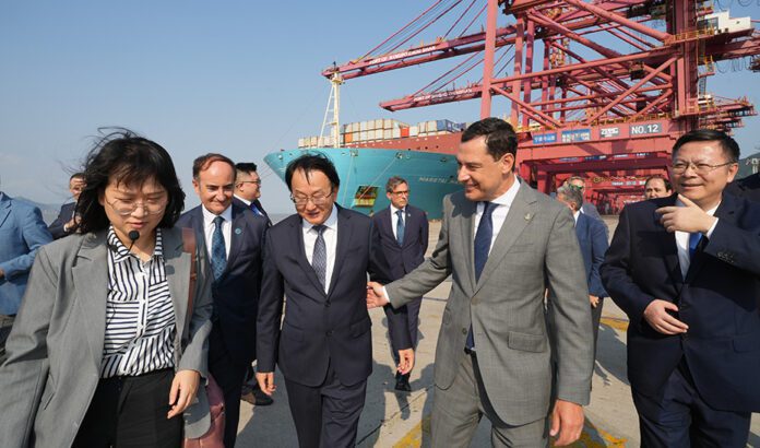 Moreno se reúne con autoridades y empresas de Zhejiang y visita la sede de la manufacturera Zhenshi