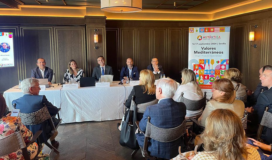 La Junta destaca que ‘AUTÉNTICA’ sitúa a Andalucía como “escenario gastronómico internacional de productos de alta calidad”