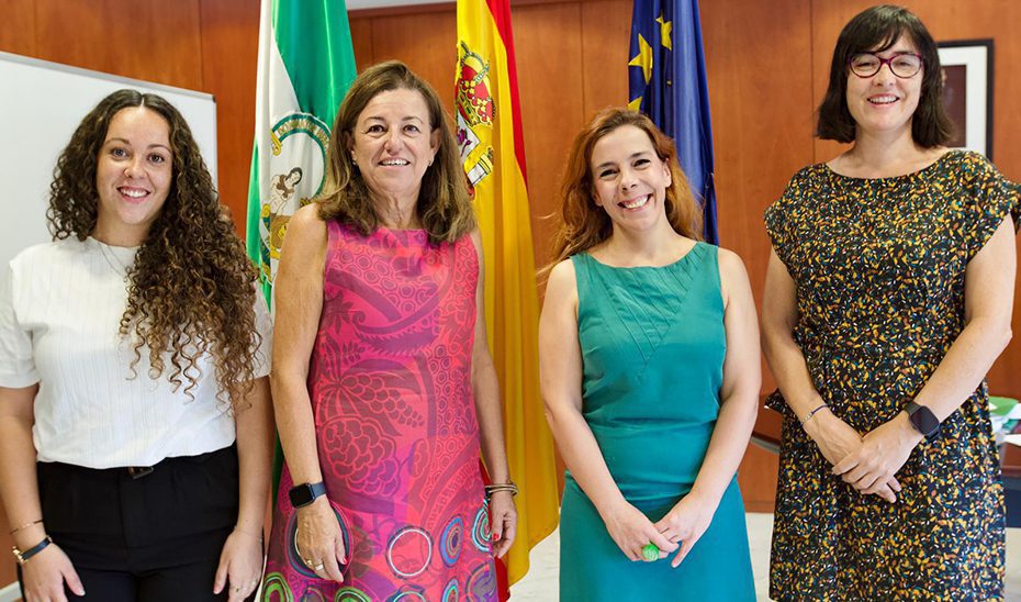 Castillo destaca la inversión de más de 880 millones en ayudas a las familias este curso escolar