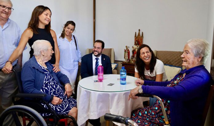 Inclusión Social respalda con 165.620 euros la remodelación de la residencia de personas mayores de Beas