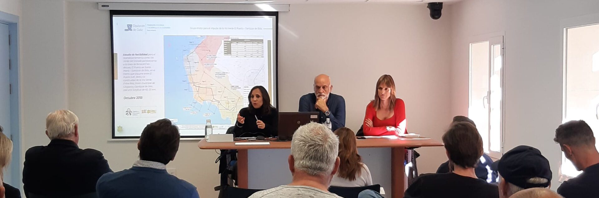 Diputación y ADIF mantienen sus compromisos para hacer realidad la Vía Verde de la Costa Noroeste