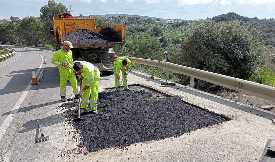La Junta invierte 55 millones en la conservación de más de 2.500 kilómetros de carreteras andaluzas