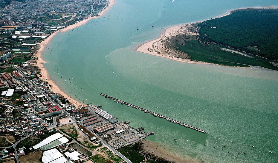 Iniciadas las obras para el encauzamiento del arroyo El Cuerno en Morón (Sevilla), por 1,7 millones
