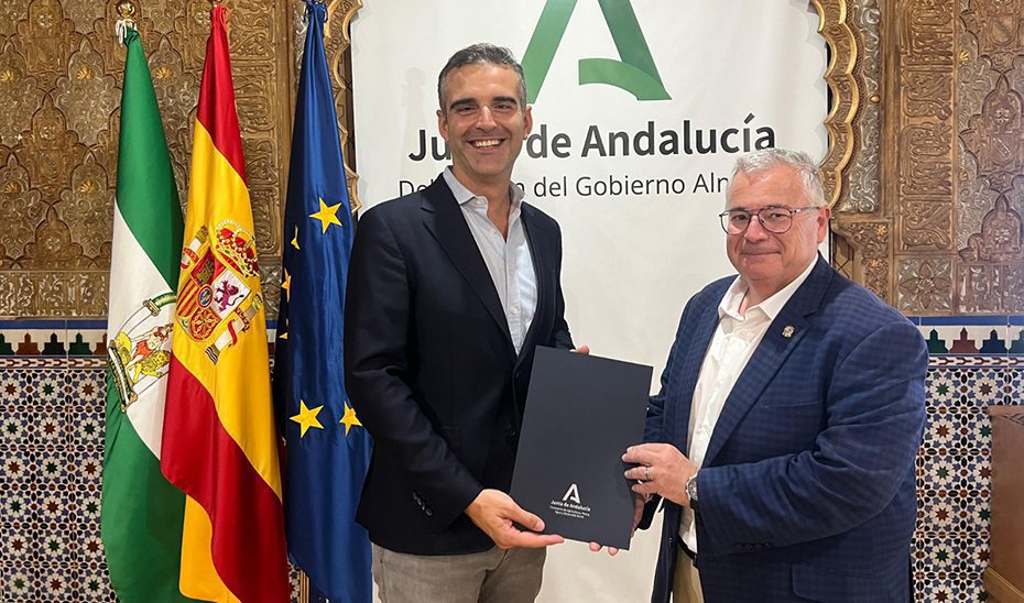 La Junta garantiza el suministro de agua desalada al municipio almeriense de Garrucha