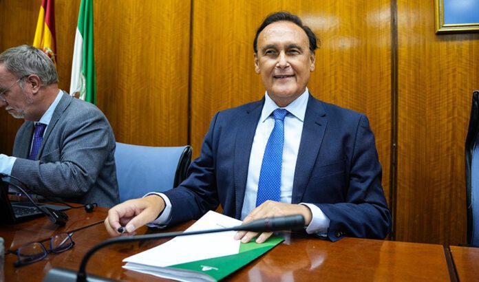 Andalucía inicia el curso con 1.306 plazas de nuevo ingreso en Medicina, un 30% más que en el año académico 2018/2019