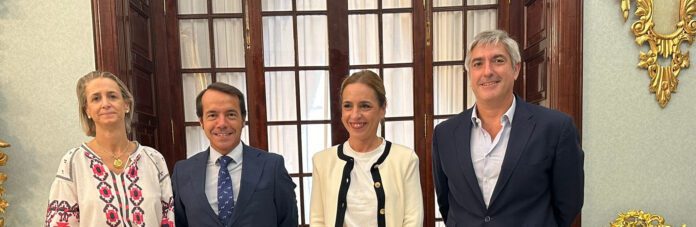 Almudena Martínez valora la recuperación del patrimonio que supondrá la nueva sede de la Hermandad del Rocío de Jerez