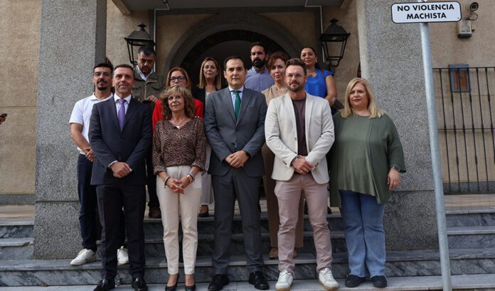Junta y Ayuntamiento de San Juan de Aznalfarache colaboran para que los menores infractores cumplan medidas judiciales en su pueblo