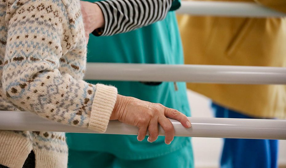 Las prestaciones de la dependencia se disparan un 52% en seis años y superan ya las 424.900