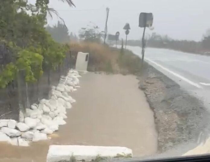 El temporal motiva 2 actuaciones de la Brigada de Carreteras en Jerez