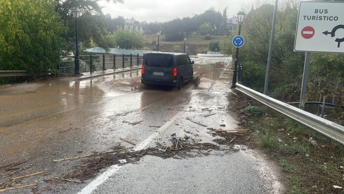 Diputación atiende las incidencias por el mal tiempo en las carreteras de la red provincial