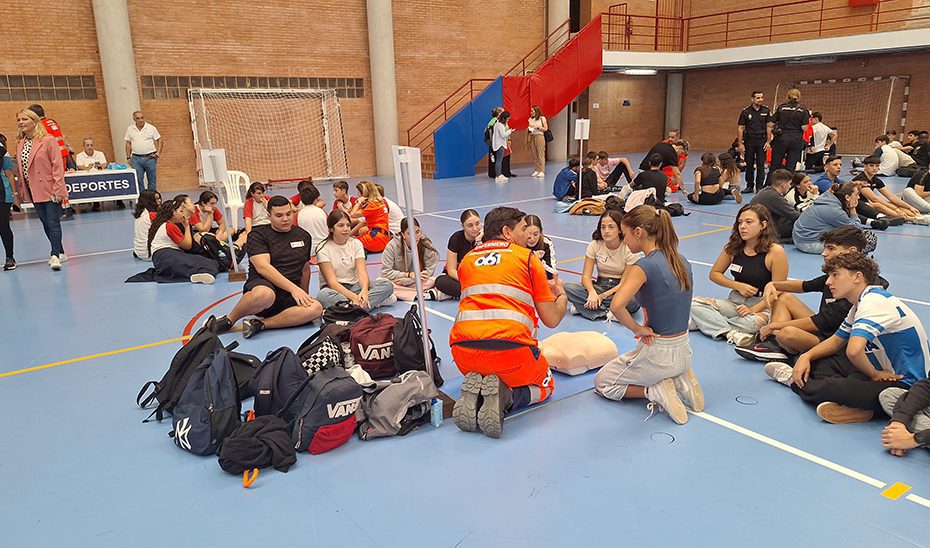 El 061 entrena en reanimación a cerca de 13.000 jóvenes en un nuevo Cardiomaratón