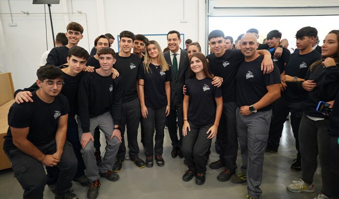 Moreno inaugura en La Rinconada el Centro Integrado de FP Aeroespacial Javier Imbroda, pionero en Andalucía y referente en España
