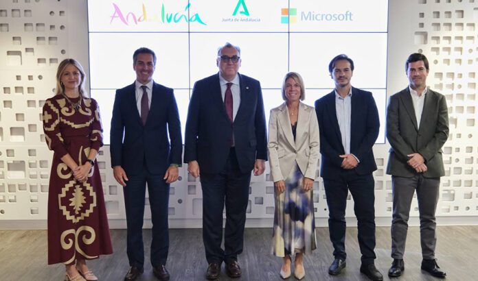 Andalucía y Microsoft colaborarán en impulsar la innovación de la industria turística