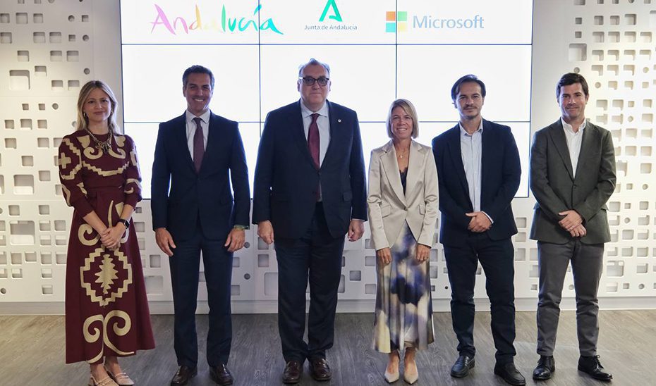 Andalucía y Microsoft colaborarán en impulsar la innovación de la industria turística