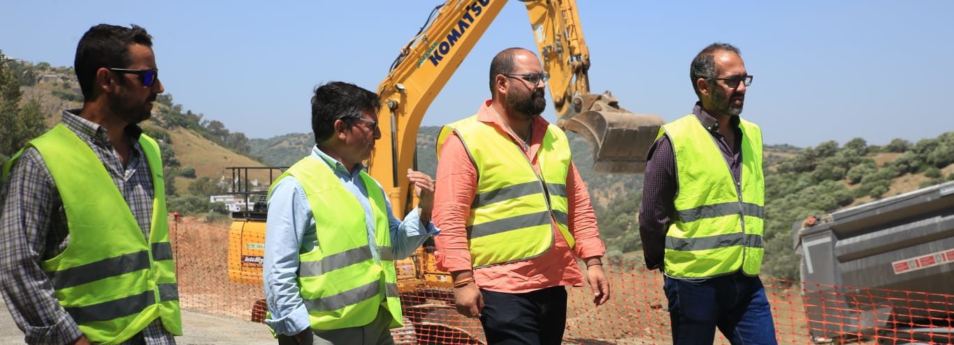 Contratada la reparación de la carretera de Sarracín, en Villamartín, con un presupuesto que ronda los 280.000 euros