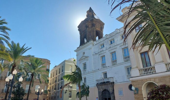Cultura y Deporte destina 170.000 a la rehabilitación de la torre de la iglesia de San Jan de Dios de Cádiz