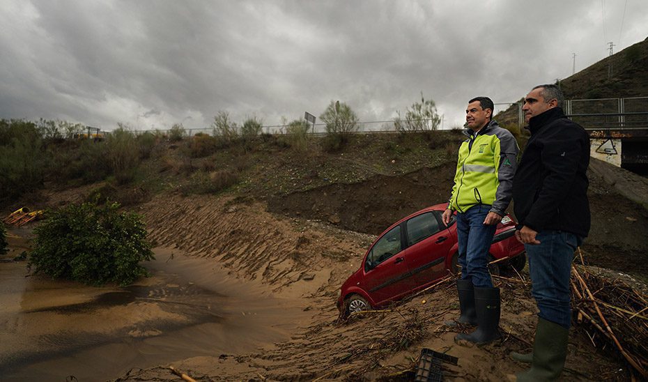 Moreno pide a los andaluces seguir las advertencias de los servicios de emergencias ante la DANA