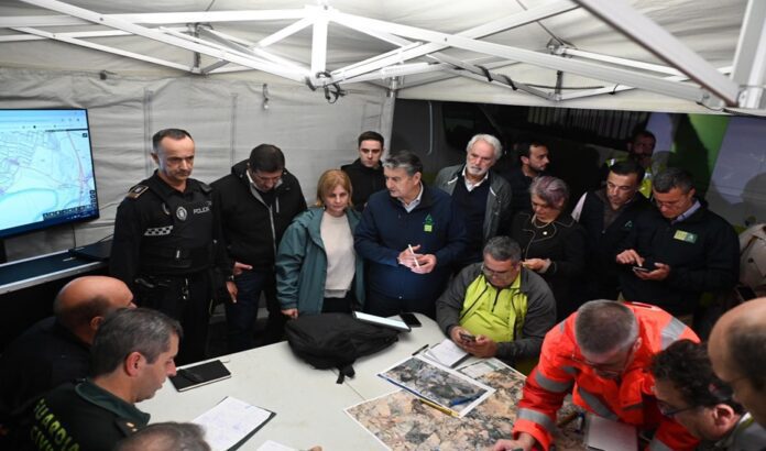 Sanz anuncia la evacuación de varias barriadas rurales de Jerez por la crecida del río Guadalete