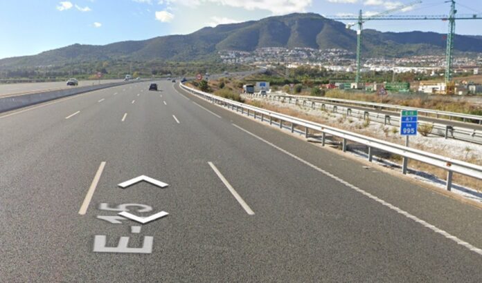 Cuatro personas resultan heridas en un accidente de tráfico en Alhaurín de la Torre