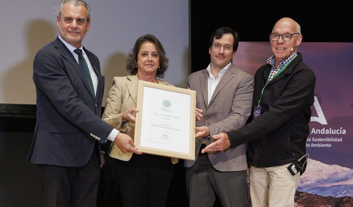 Catalina García señala el papel del Espacio Natural de Sierra Nevada en la lucha contra el cambio climático