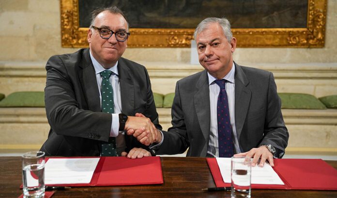 Consejería de Turismo y Ayuntamiento de Sevilla firman un convenio sobre viviendas de uso turístico