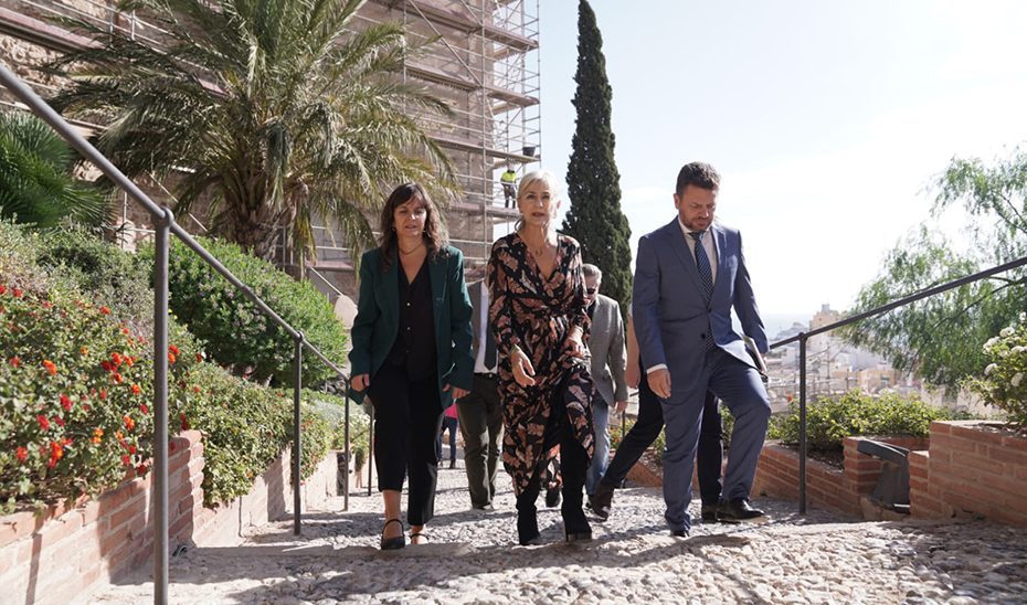 Del Pozo revisa las últimas actuaciones en la Alcazaba de Almería, por más de cinco millones