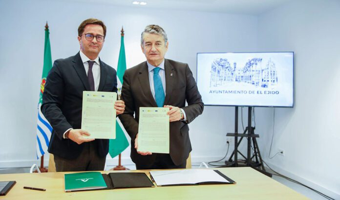 La Junta abrirá un nodo de emprendimiento digital centrado en la agricultura tecnológica en El Ejido