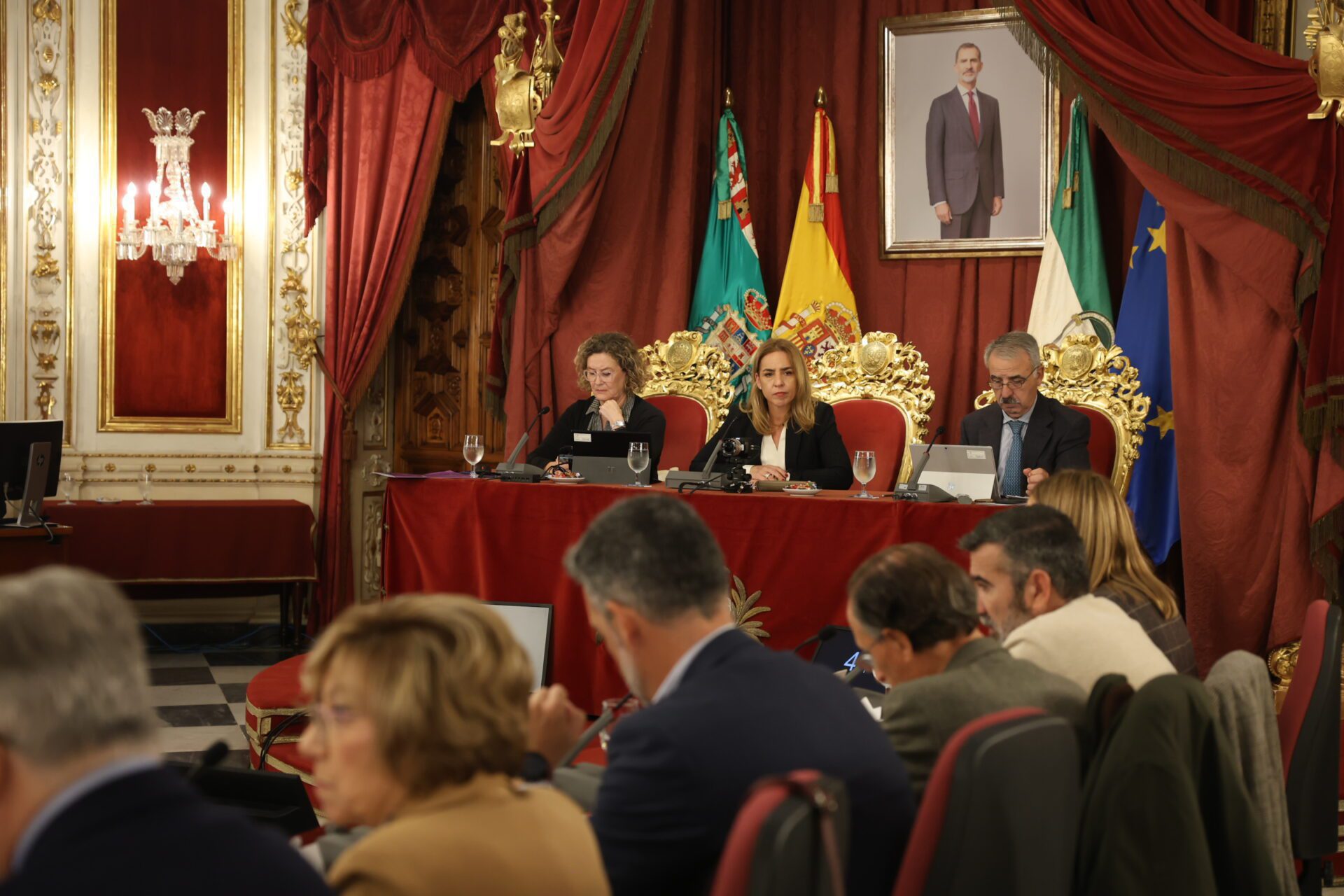 La Diputación muestra su unidad contra la violencia hacia las mujeres