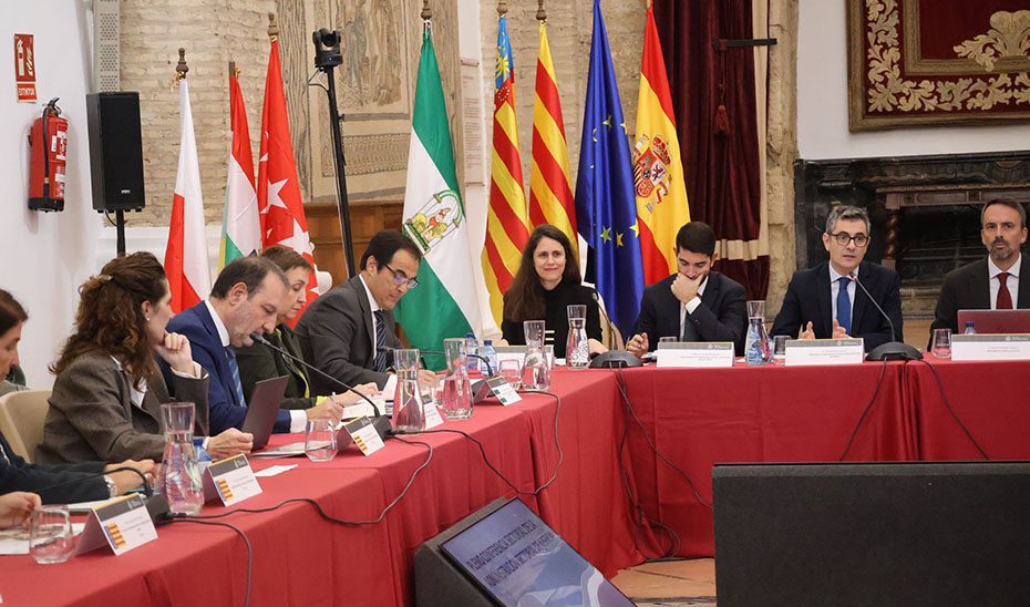 Andalucía reclama al Ministerio recursos y coordinación para implantar la Ley de Eficiencia Judicial
