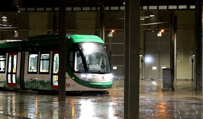 Los nuevos trenes del Metro de Granada afrontan las pruebas en blanco previas a su puesta en servicio