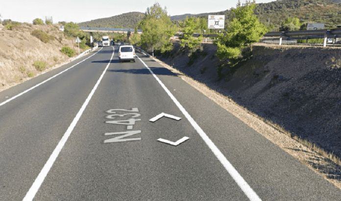 Cinco heridos en un accidente de tráfico con varios vehículos implicados en Espiel