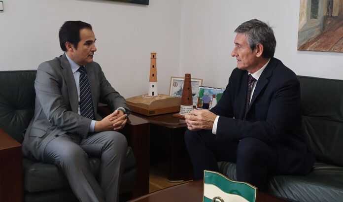 La Junta propone desplegar en Adra un proyecto piloto de las Oficinas Municipales de Justicia
