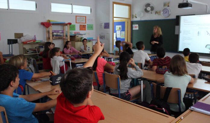 Andalucía incorpora a 400 maestros más para reforzar la atención a la diversidad