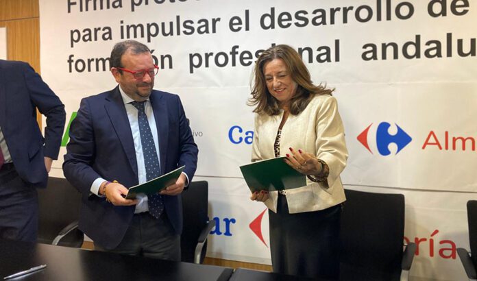 Más de 200 estudiantes de tres familias profesionales realizarán su formación práctica con el Grupo Carrefour