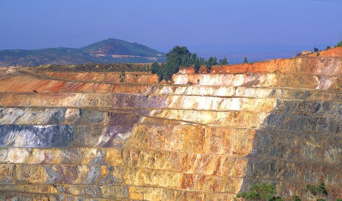 La Junta pone en valor sectores estratégicos con los premios ‘Nuestra Industria, Energía y Minas’