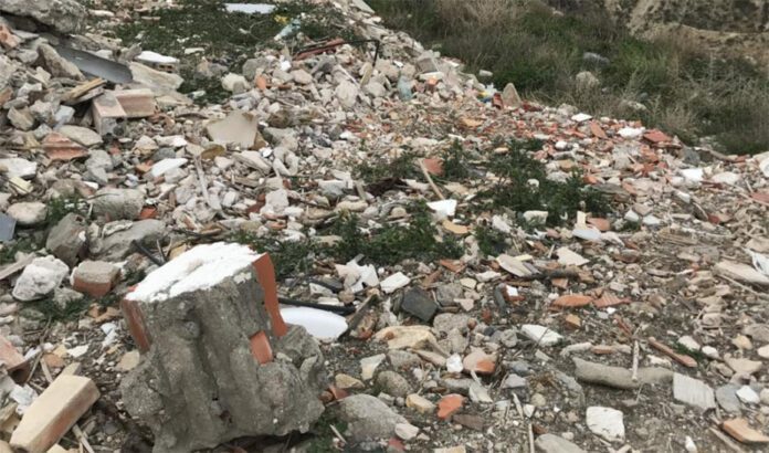 La Consejería de Sostenibilidad adjudica la obra de sellado del vertedero de Albox por 2,3 millones