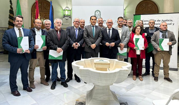 La Junta destina casi 500.000 euros a 18 municipios jienenses para mejorar servicios y equipamientos
