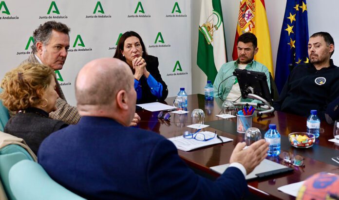 La Junta destina 1,4 millones a la contratación de asistentes personales para 50 enfermos de ELA