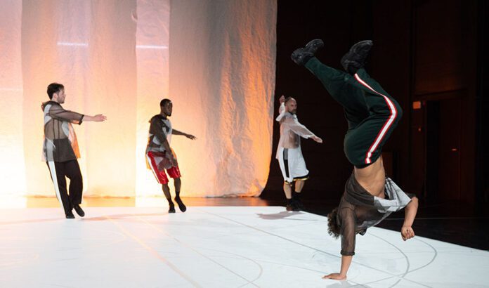 El Teatro Central acoge el estreno en España del último proyecto de la coreógrafa Anne Teresa De Keersmaeker