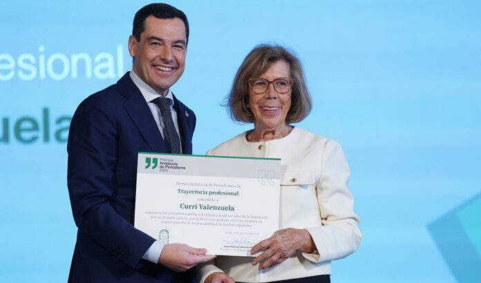 Moreno defiende abrir paso a la verdad a través del periodismo frente a la mentira, los bulos y el ruido