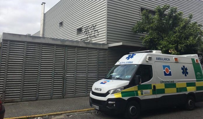 Nueve personas afectadas tras el incendio de una vivienda en Los Palacios y Villafranca